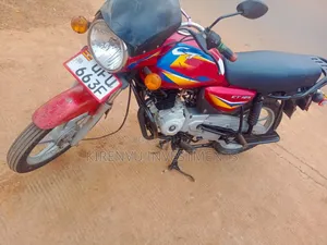 Bajaj Boxer 125 2021 Red