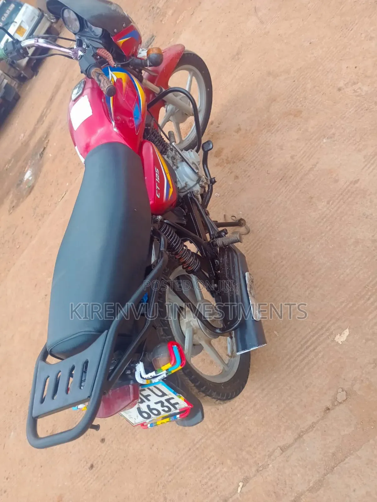 Bajaj Boxer 125 2021 Red