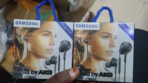 Samsung Earphones Tuned by Akg
