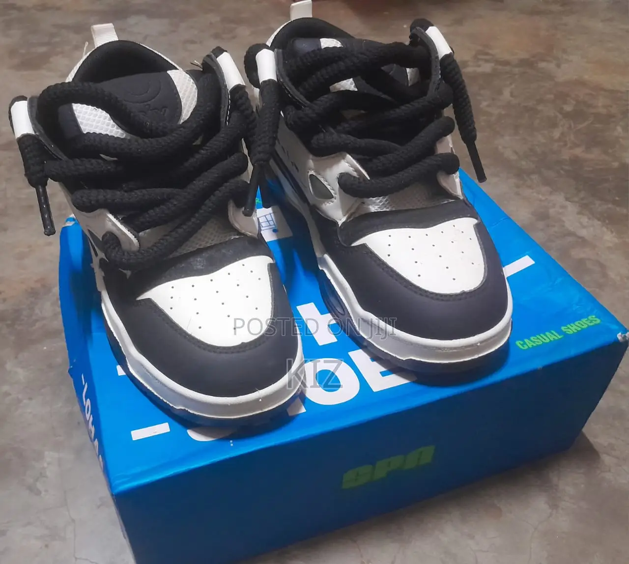 Classic Sneakers