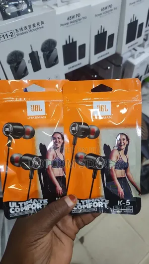 JBL T110 Wired in-Ear Headphones.