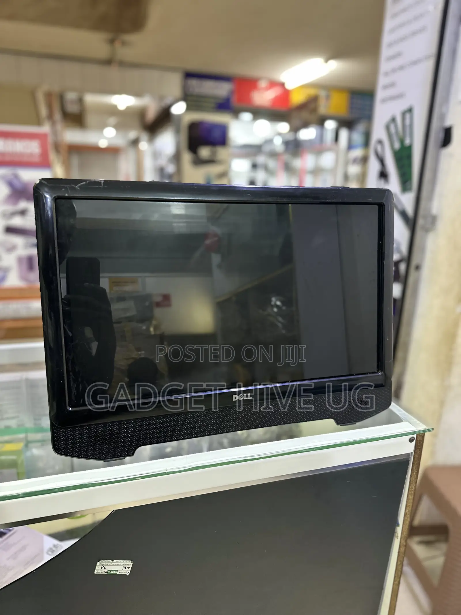 22” Hdmi Monitor With Speakers