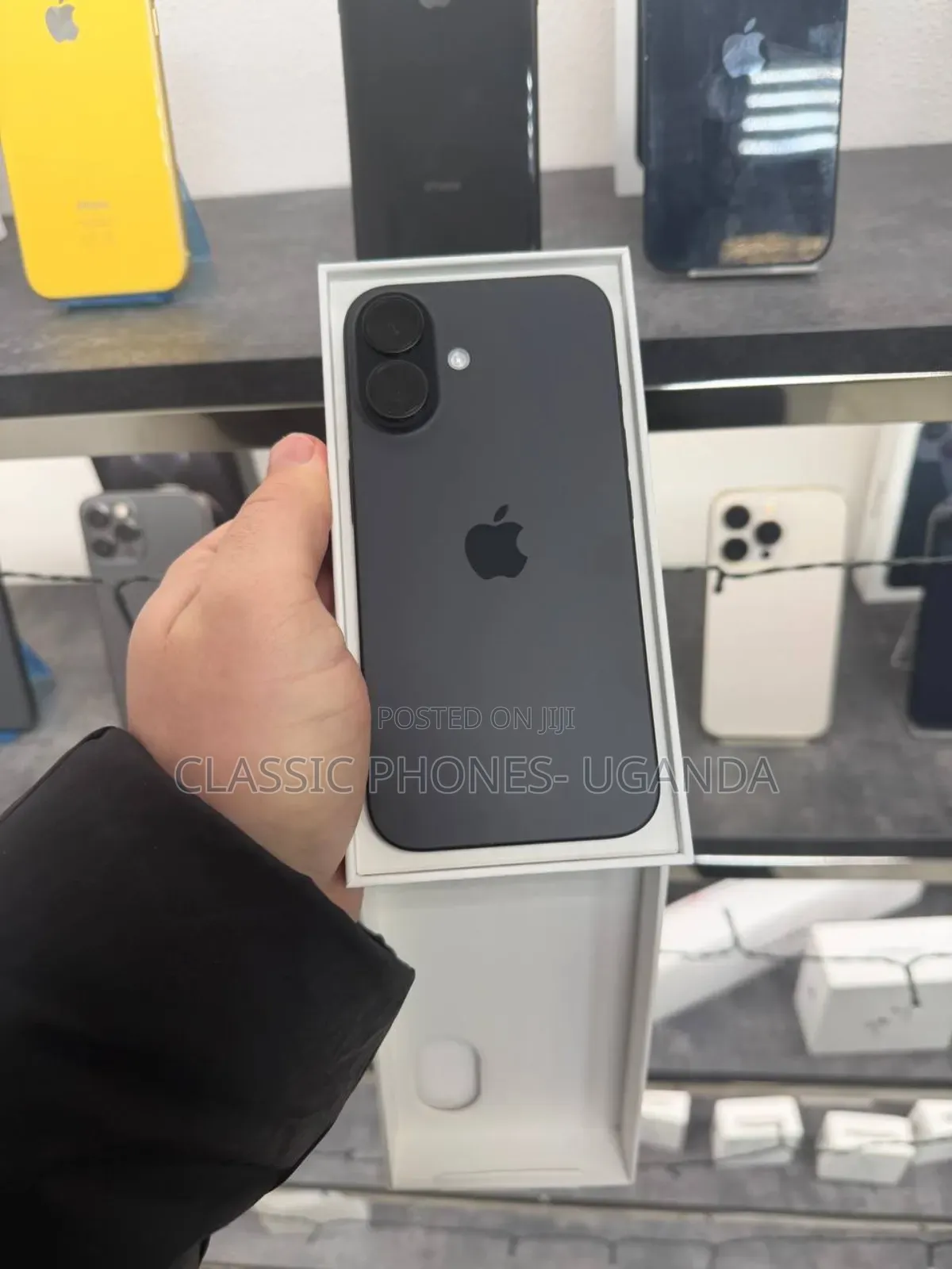 New Apple iPhone 16 128 GB Black