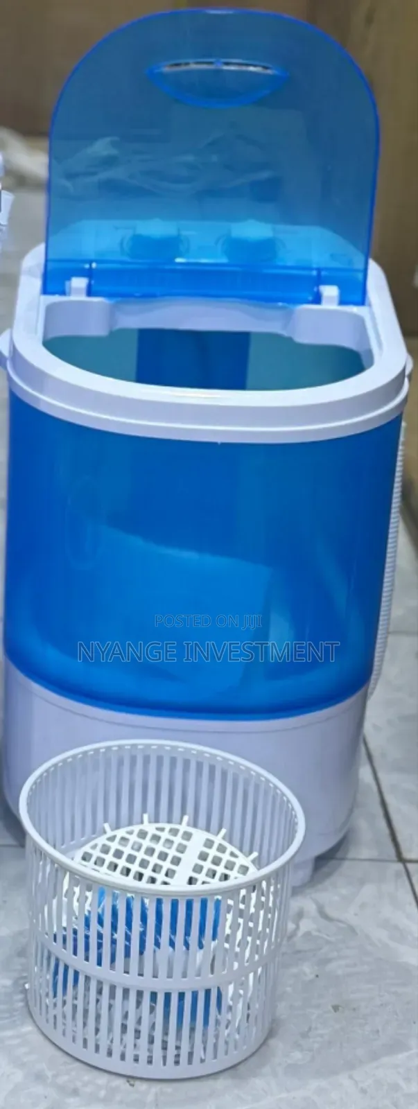 Mini Washing Machine. Small Sized Washing Machine