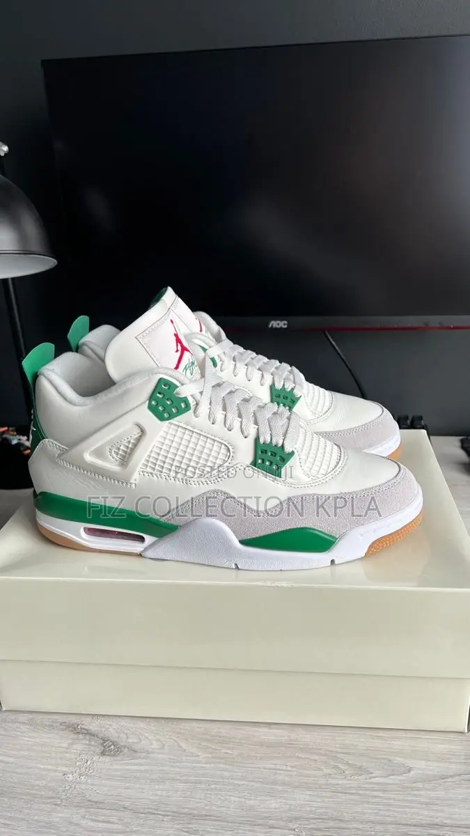 Jordan 4 Pine Green