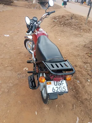 Bajaj Boxer 100 2024 Red