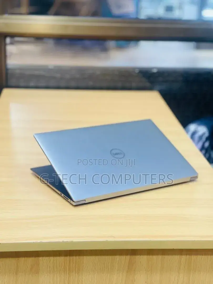 New Laptop Dell Precision 5560 16GB Intel Core i9 SSD 512GB