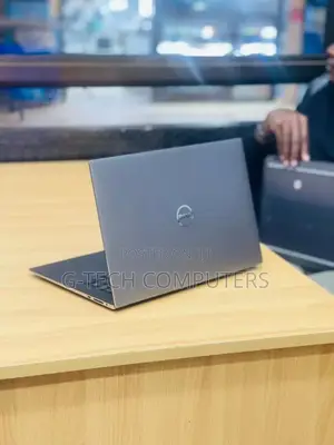 New Laptop Dell Precision 5560 16GB Intel Core i9 SSD 512GB