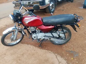 Bajaj Boxer 100 2018 Red