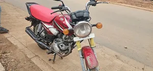 TVS HLX 125 2025 Red