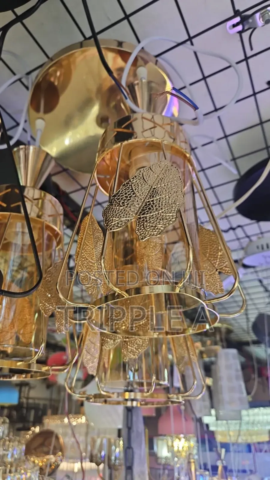 Decorative Gold Metal Leaf Pendant Light