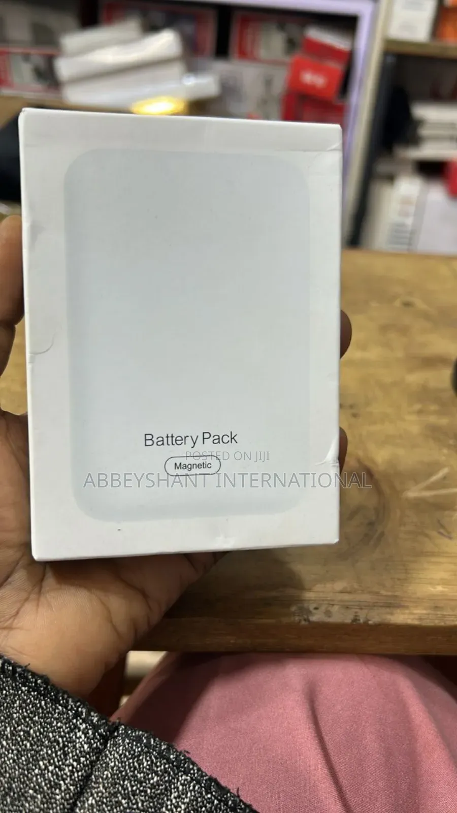 Magsafe-Compatible Portable Wireless Charger
