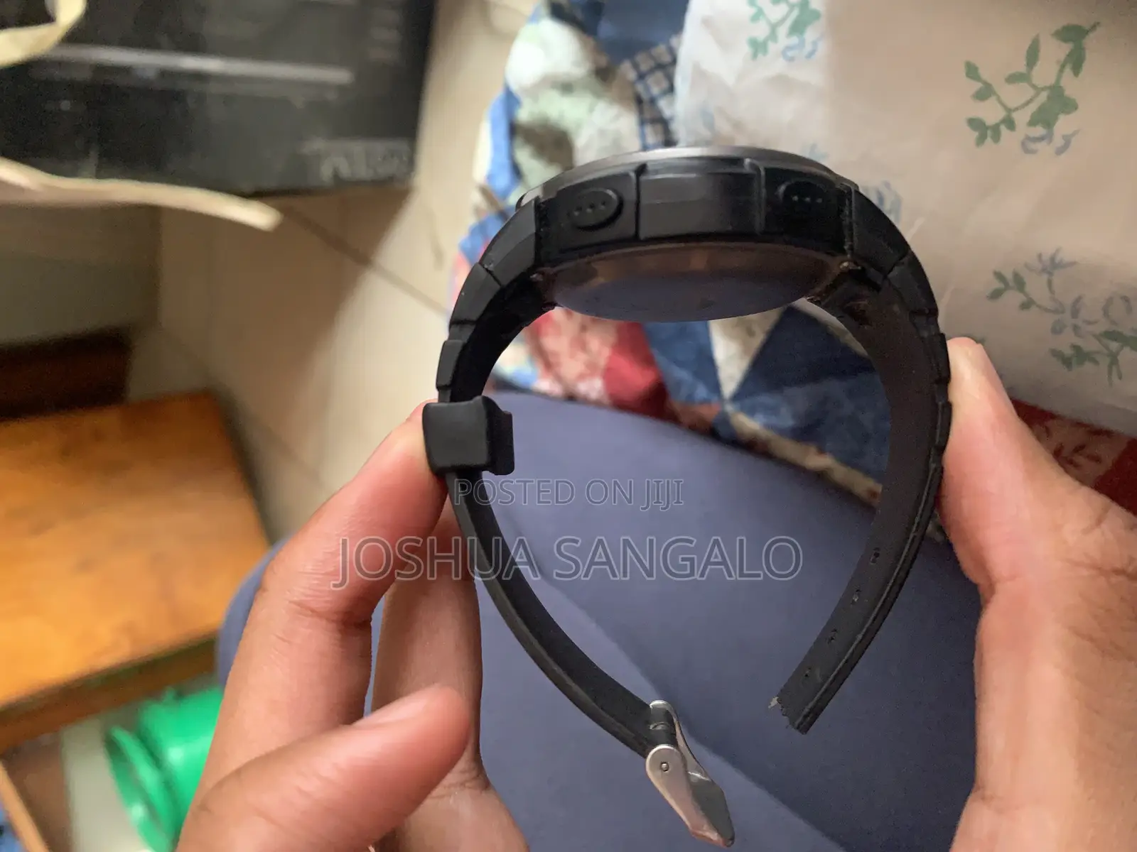 Stylish Resistant Watch