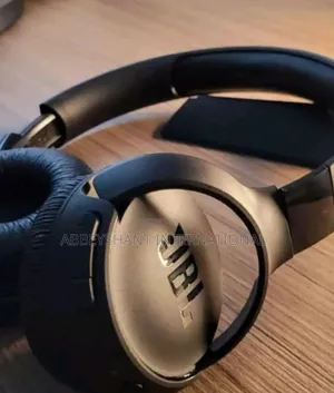 Original JBL Tune 520bt Wireless on-Ear Headphones