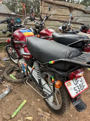 TVS HLX 125 2021 Red