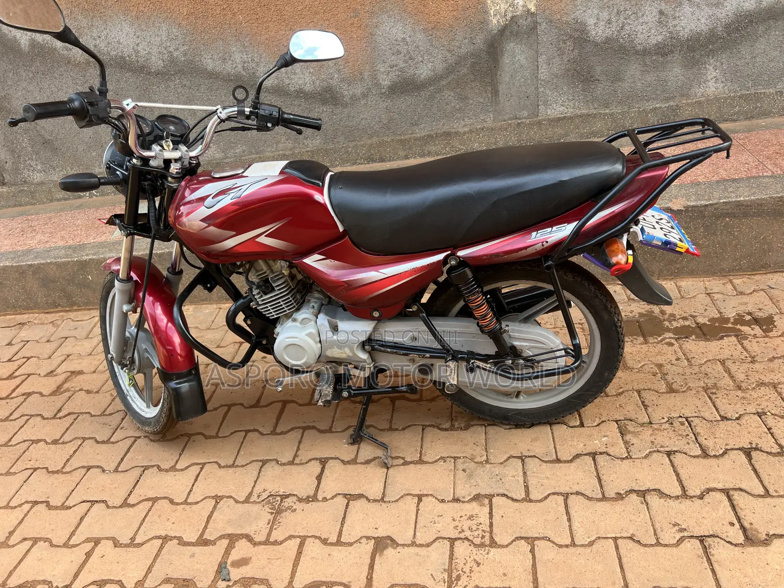 Bajaj CT 125X 2022 Red
