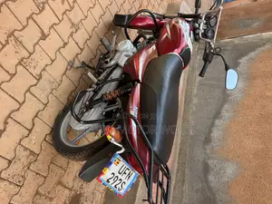 Bajaj CT 125X 2022 Red