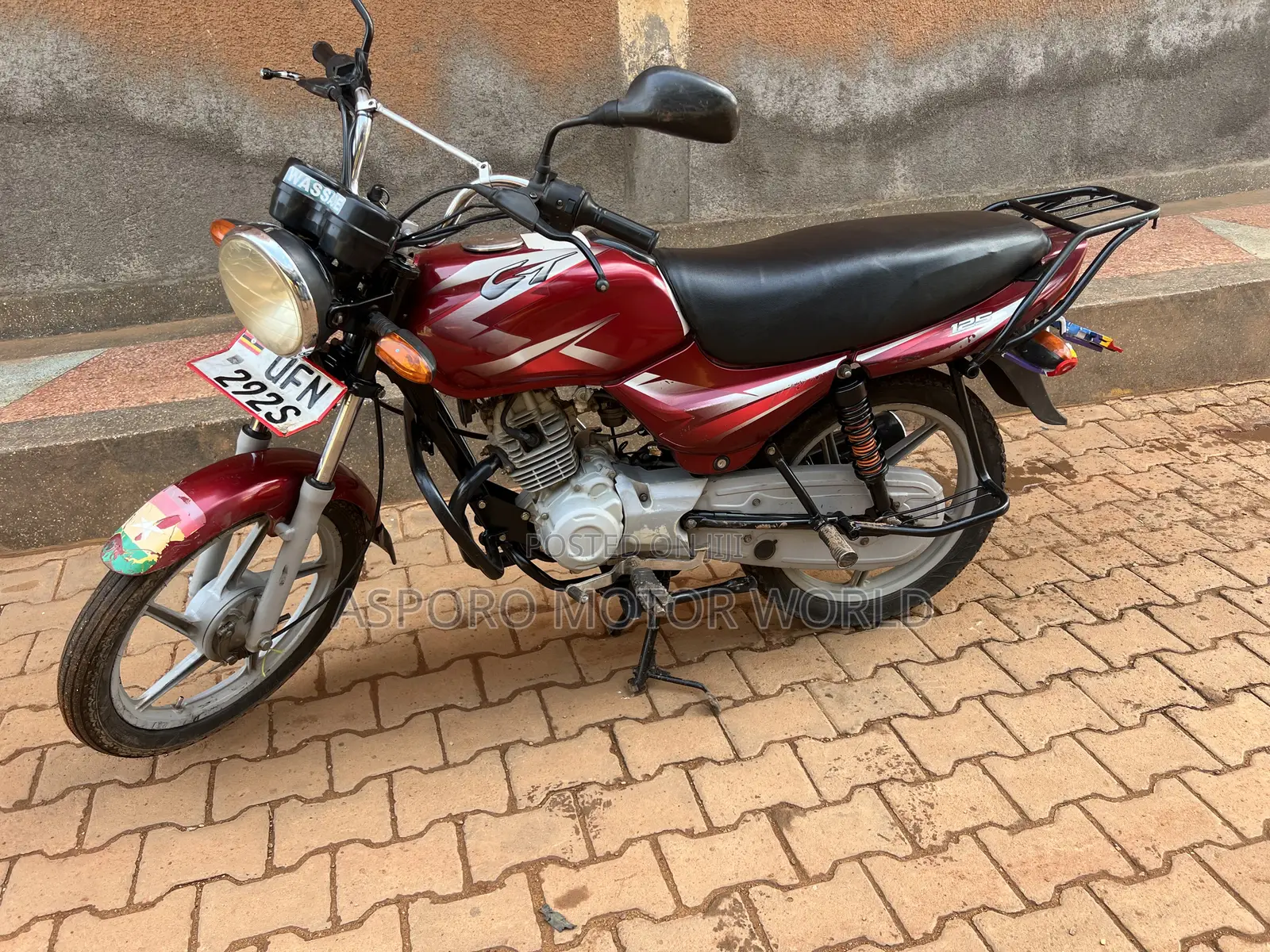 Bajaj CT 125X 2022 Red