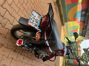 Bajaj CT 125X 2022 Red