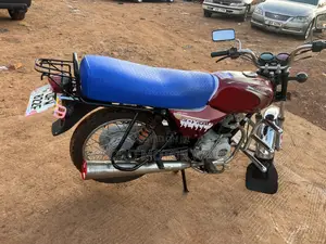 Bajaj Boxer 100 2023 Red