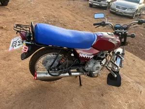 Bajaj Boxer 100 2023 Red