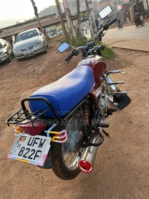 Bajaj Boxer 100 2023 Red