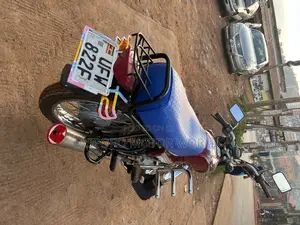 Bajaj Boxer 100 2023 Red