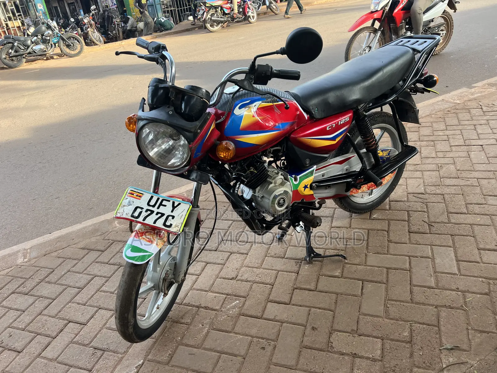 Bajaj CT 125X 2023 Red