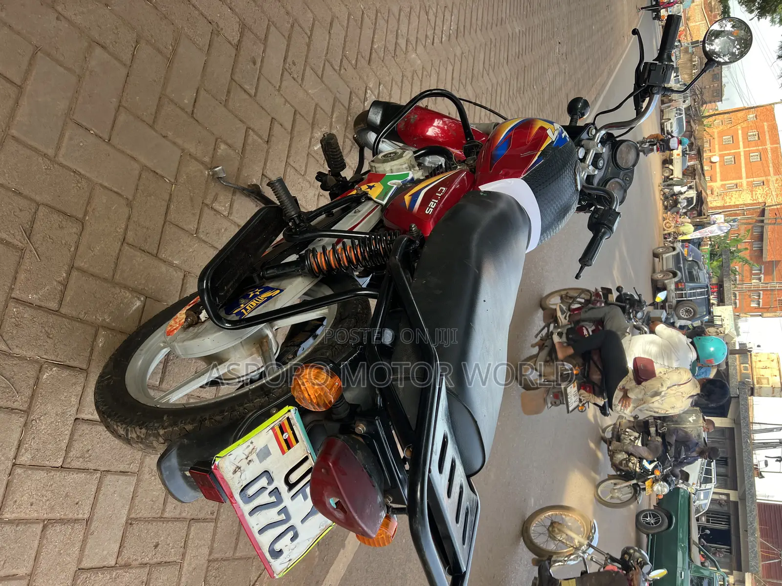 Bajaj CT 125X 2023 Red