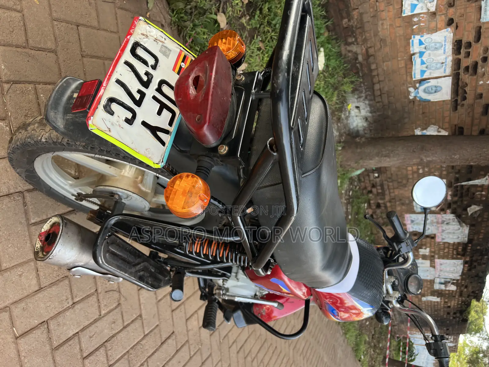 Bajaj CT 125X 2023 Red