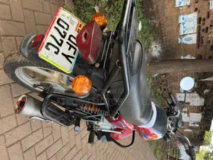 Bajaj CT 125X 2023 Red