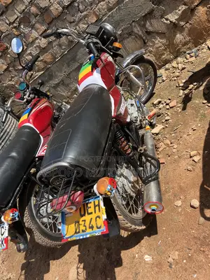 Bajaj Boxer 100 2018 Red