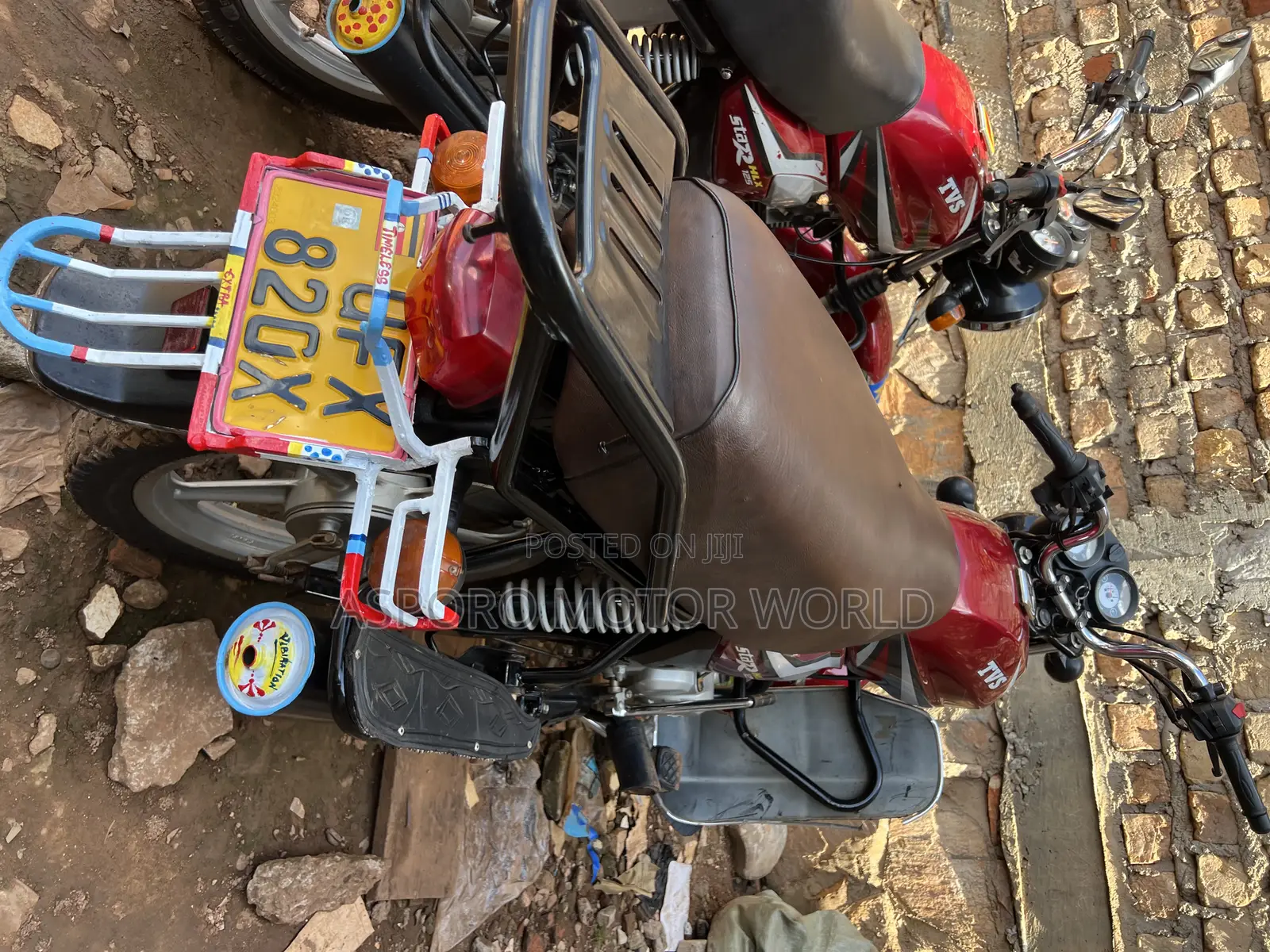 TVS HLX 125 2023 Red