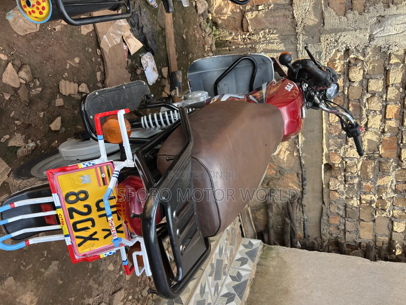 TVS HLX 125 2023 Red