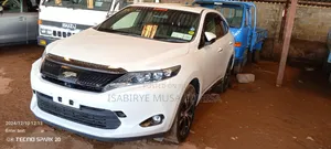 Toyota Harrier 2.0 4WD 2017 White