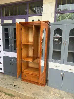 Wadrobe / Closet