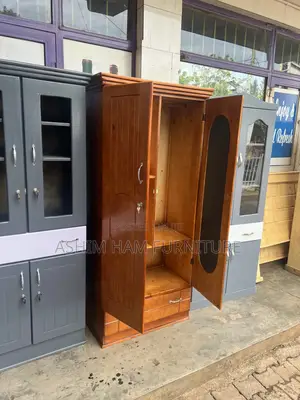 Wadrobe / Closet