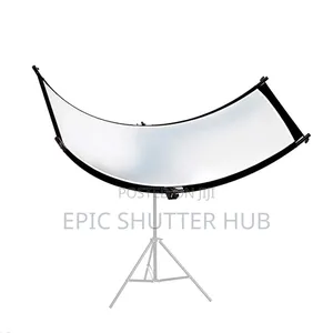 U-Shaped Neewer Curved Reflector