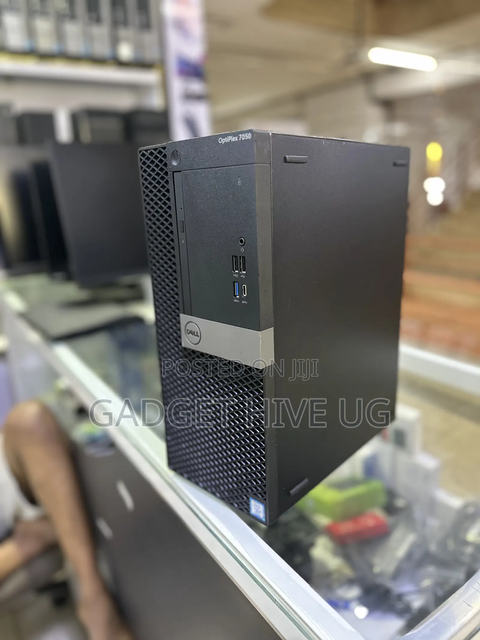 Desktop Computer Dell Optiplex 7050 8GB Intel Core i5 HDD 500GB
