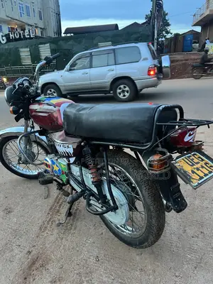 Bajaj Boxer 100 2020 Red