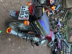 Bajaj Boxer 100 2022 Red