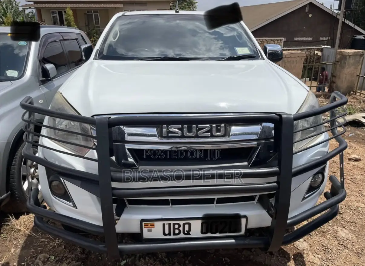 Isuzu D-MAX 2013 White