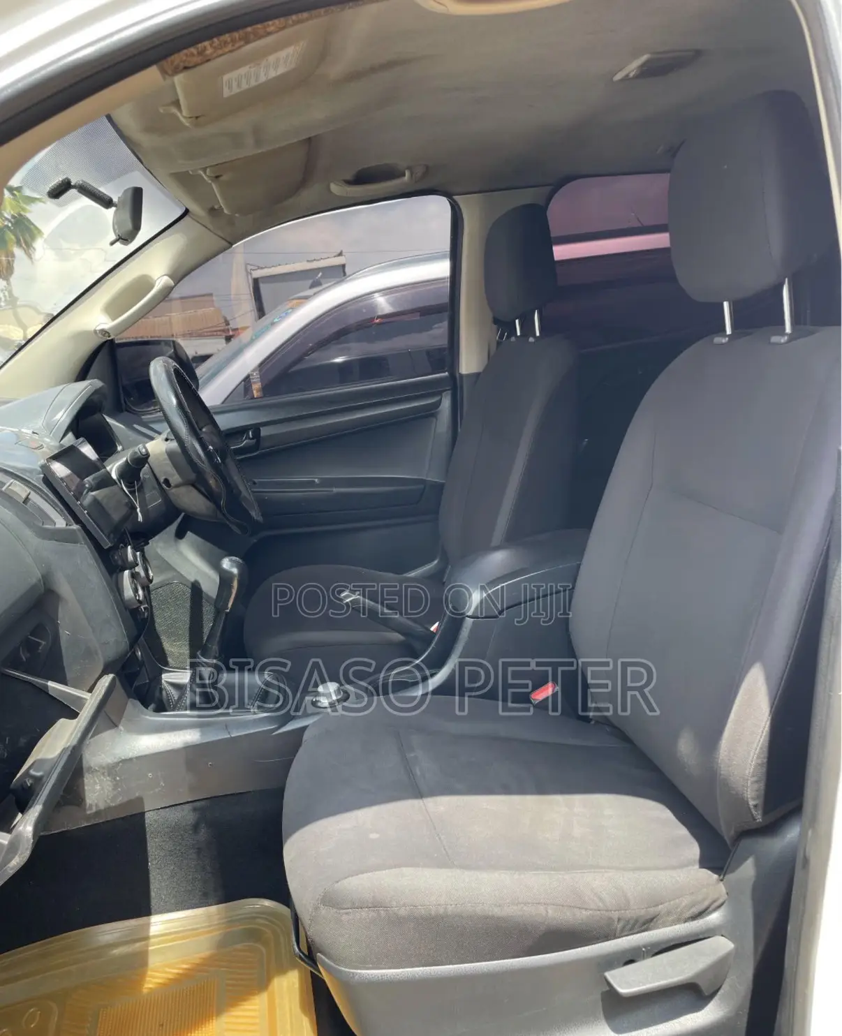 Isuzu D-MAX 2013 White
