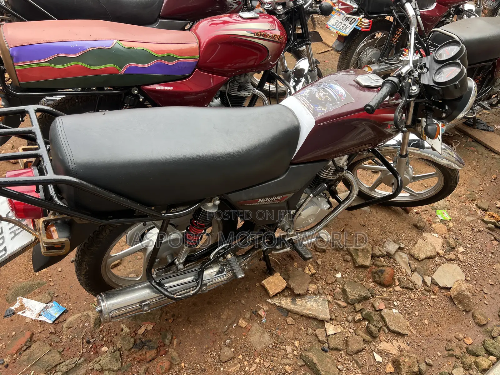 Bajaj Boxer 100 2025 Red