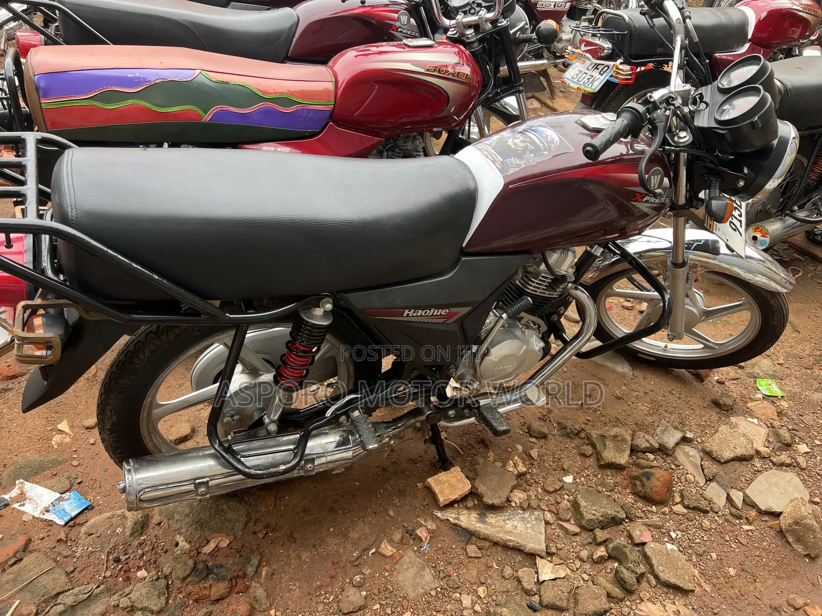Bajaj Boxer 100 2025 Red