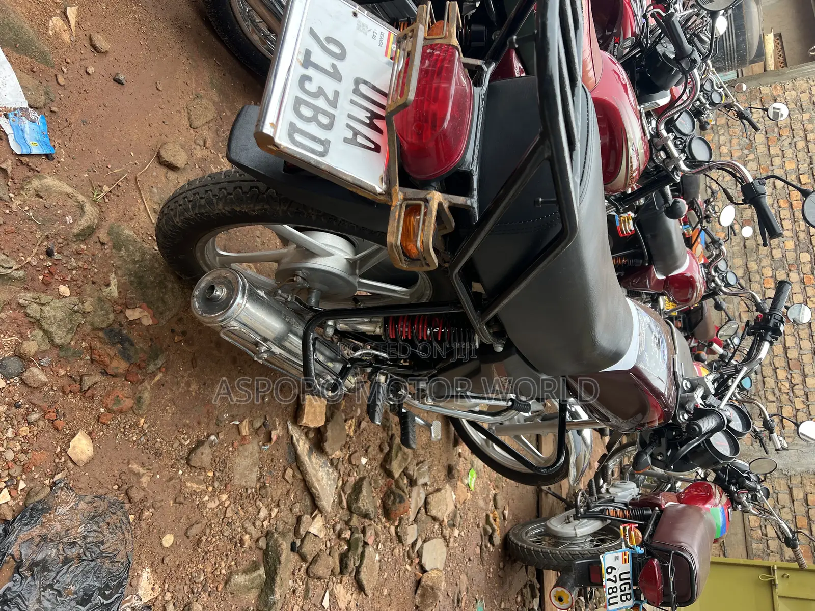 Bajaj Boxer 100 2025 Red