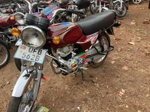 Bajaj Boxer 100 2021 Red