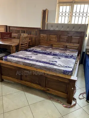 Wooden Mugavu 5by6 Bed