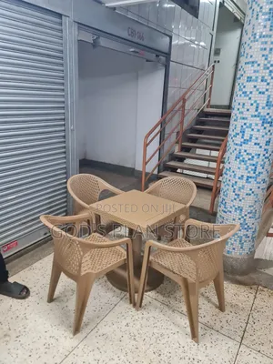 Anmol Plastic Table and Chairs Plastic Table and Chairs for Unique Bar