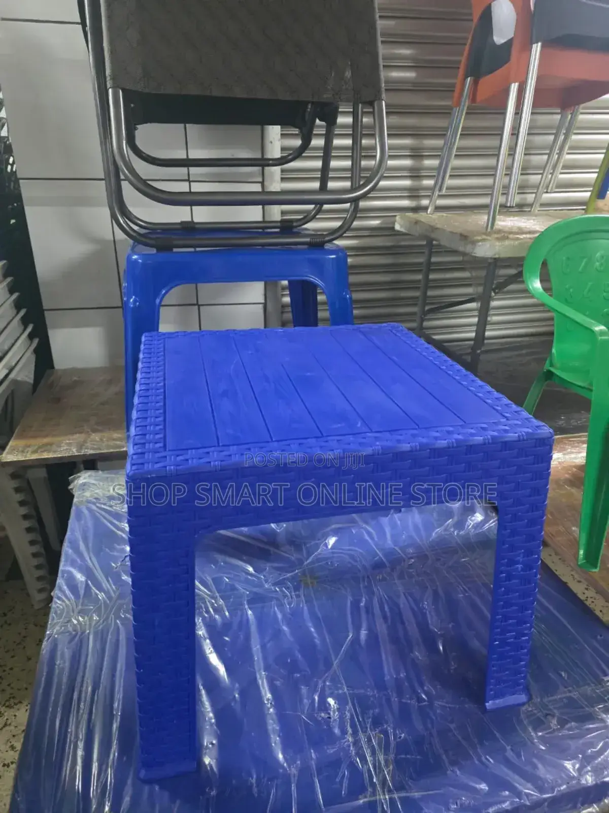 Blue Coffe Plastic Tables Blue Coffe Plastic Tables